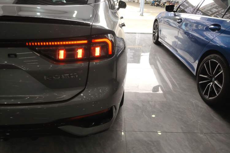 Used Ford Mondeo 2022 EcoBoost 245 ST-Line Exterior 3