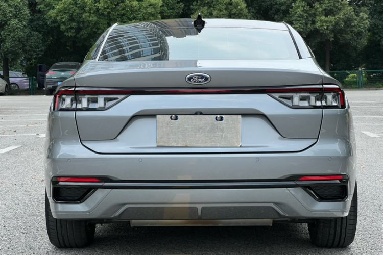 Used Ford Mondeo 2022 Restyled EcoBoost 245 Luxury Version Exterior 3