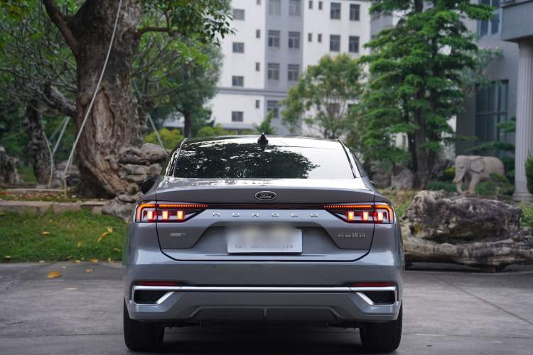 Used Ford Mondeo 2022 EcoBoost 245 Ultimate Model Exterior 4
