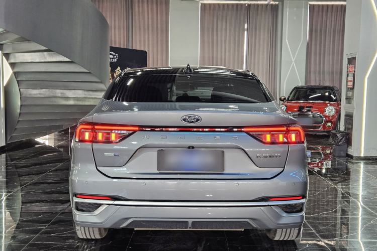 Used Ford Mondeo 2022 EcoBoost 245 Luxury Model Exterior 4