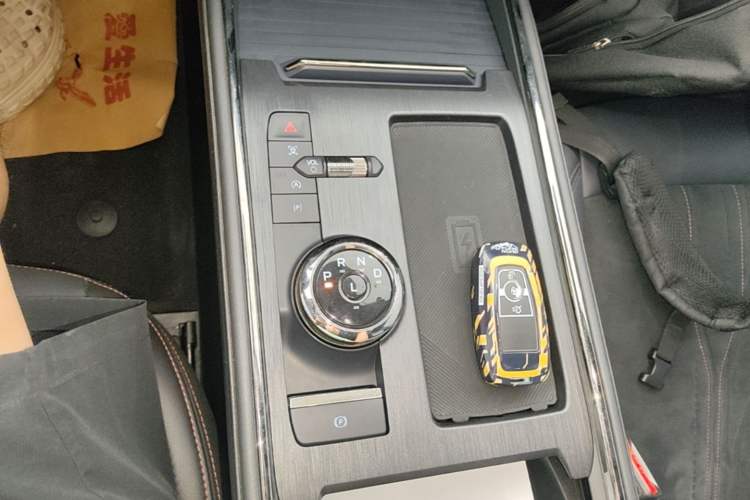 Used Ford Mondeo 2022 Facelifted EcoBoost 245 Ultimate Edition Gear Lever