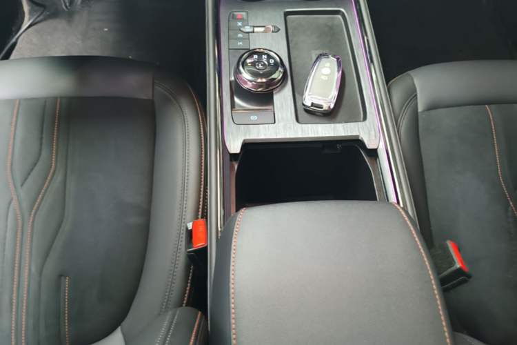 Used Ford Mondeo 2022 Facelifted EcoBoost 245 Ultimate Edition Gear Lever
