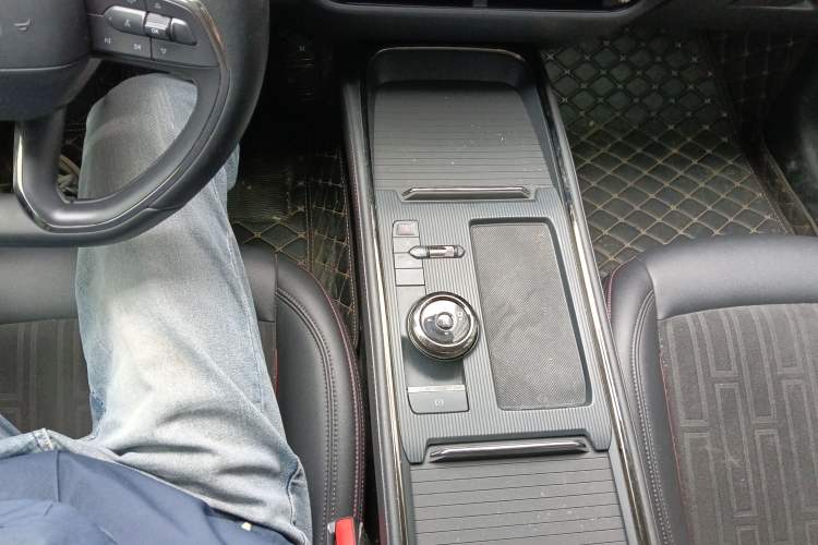 Used Ford Mondeo 2022 Restyled EcoBoost 245 Luxury Version Gear Lever