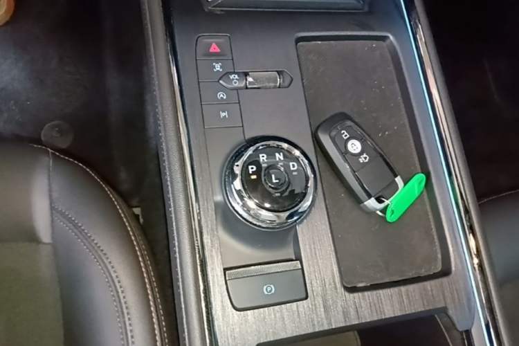 Used Ford Mondeo 2022 Facelifted EcoBoost 245 Ultimate Edition Gear Lever