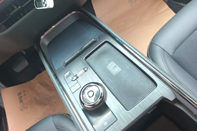 Used Ford Mondeo 2022 Facelifted EcoBoost 245 Ultimate Edition Gear Lever
