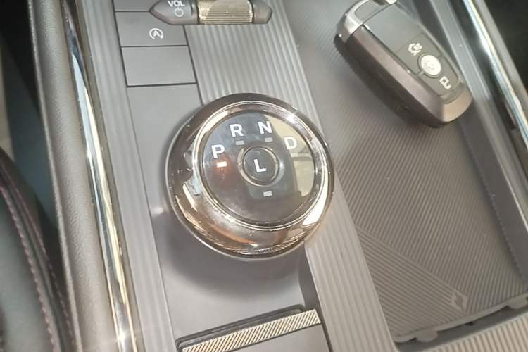 Used Ford Mondeo 2022 Restyled EcoBoost 245 Luxury Version Gear Lever