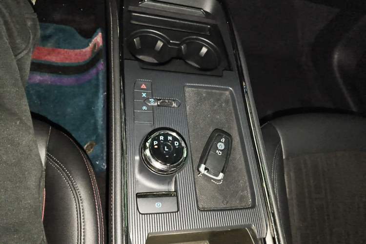 Used Ford Mondeo 2022 Restyled EcoBoost 245 Luxury Version Gear Lever