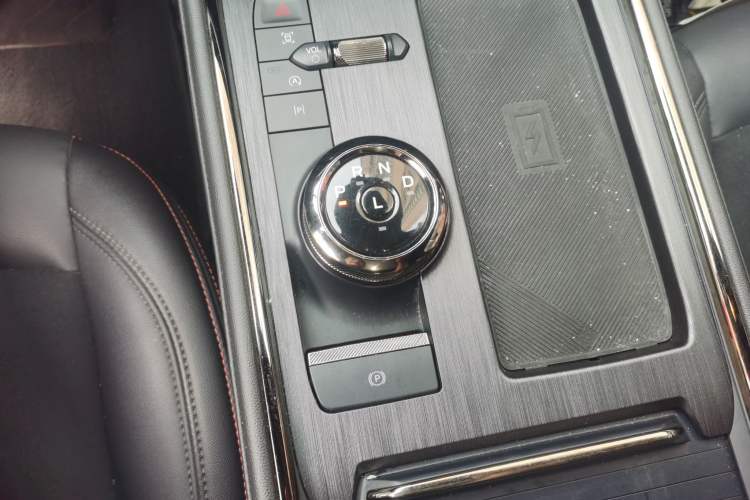 Used Ford Mondeo 2022 EcoBoost 245 Ultimate Model Gear Lever