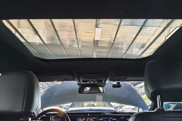 Used Ford Mondeo 2022 EcoBoost 245 Ultimate Model Headliner