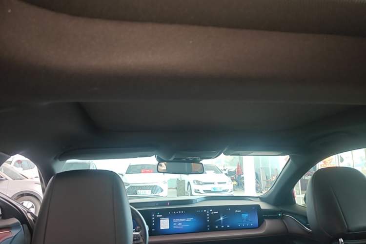 Used Ford Mondeo 2022 EcoBoost 245 Ultimate Model Headliner