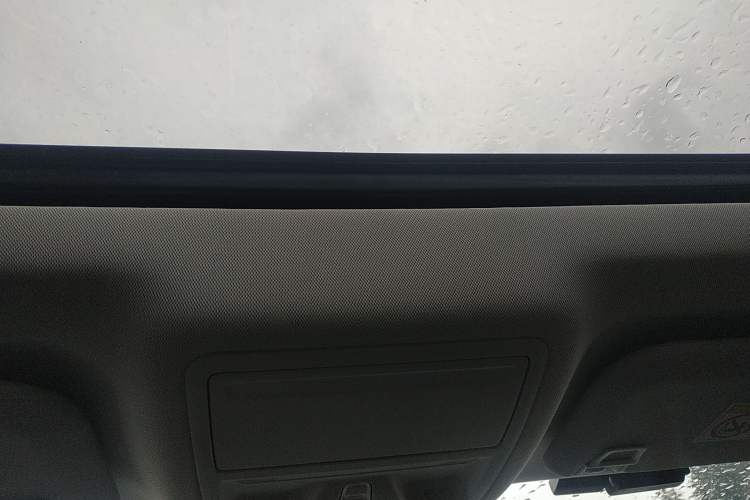 Used Ford Mondeo 2022 Restyled EcoBoost 245 Luxury Version Headliner