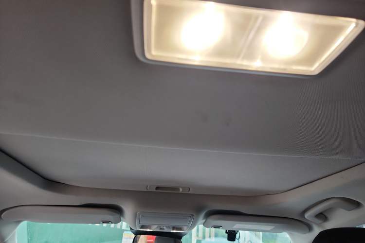 Used Ford Mondeo 2022 Restyled EcoBoost 245 Luxury Version Headliner