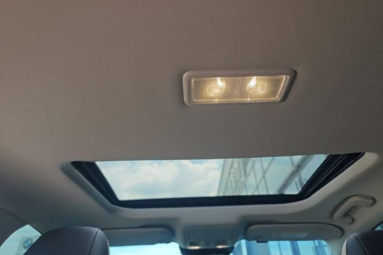 Used Ford Mondeo 2022 Restyled EcoBoost 245 Luxury Version Headliner