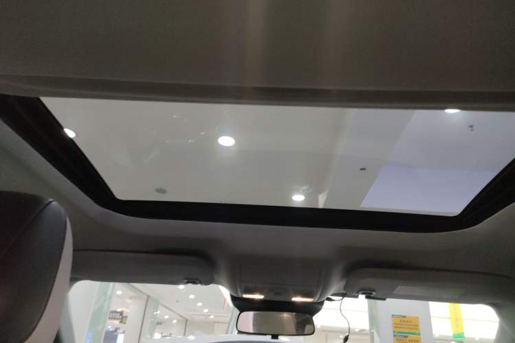 Used Ford Mondeo 2022 Restyled EcoBoost 245 Luxury Version Headliner