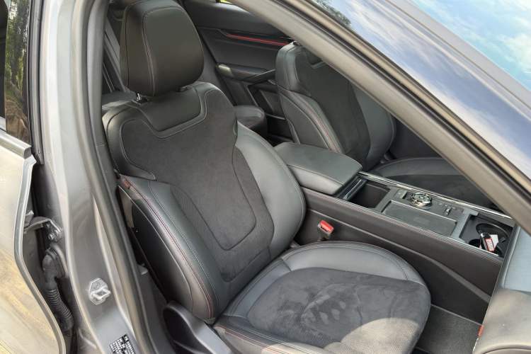 Used Ford Mondeo 2022 Facelift EcoBoost 245 ST-Line Interior 1