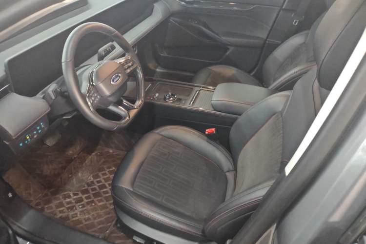 Used Ford Mondeo 2022 Restyled EcoBoost 245 Luxury Version Interior 1