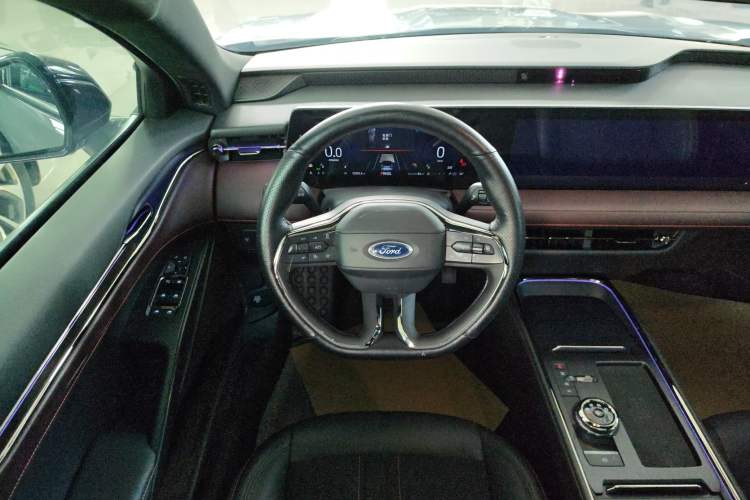 Used Ford Mondeo 2022 EcoBoost 245 Ultimate Model Interior 2