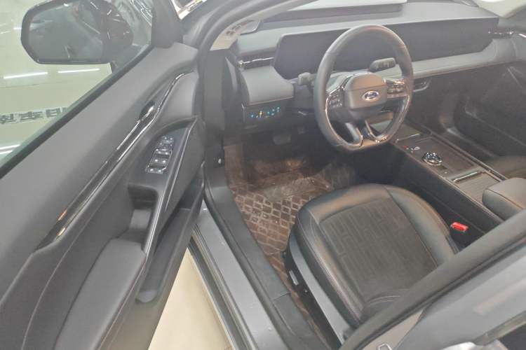 Used Ford Mondeo 2022 Restyled EcoBoost 245 Luxury Version Interior 2