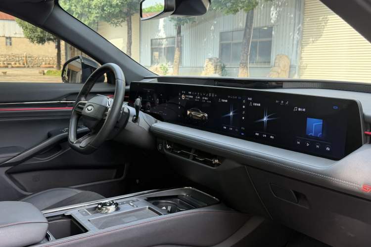 Used Ford Mondeo 2022 Facelift EcoBoost 245 ST-Line Interior 4