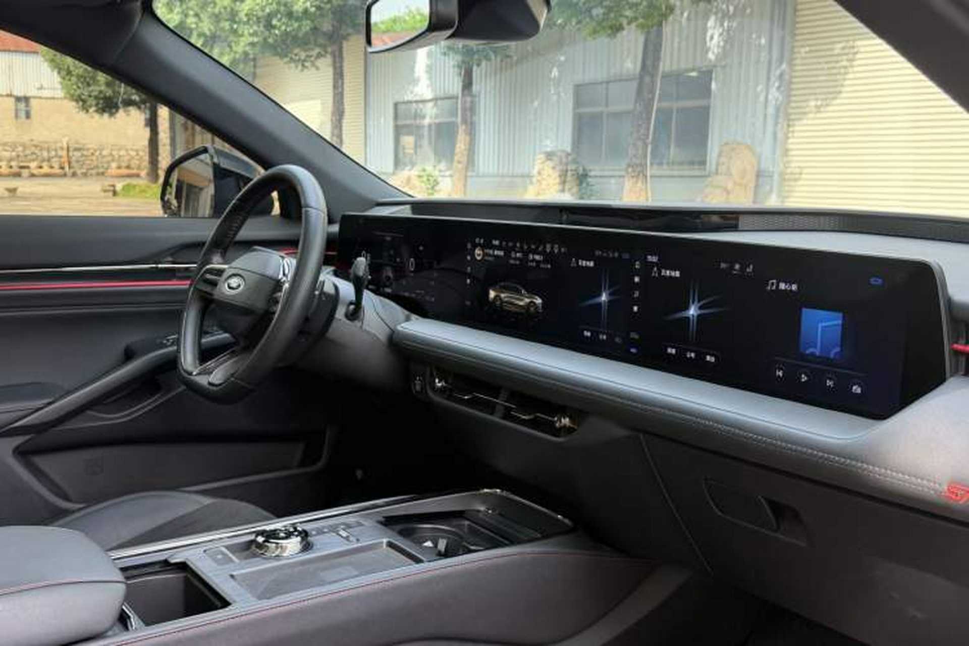 Used Ford Mondeo 2022 Facelift EcoBoost 245 ST-Line Interior 4