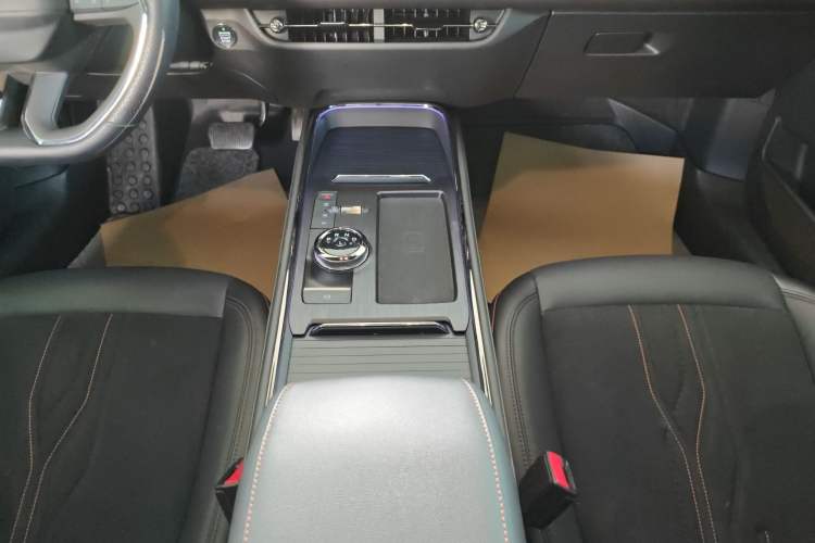 Used Ford Mondeo 2022 EcoBoost 245 Ultimate Model Interior 5