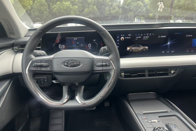 Used Ford Mondeo 2022 Restyled EcoBoost 245 Luxury Version Interior 6