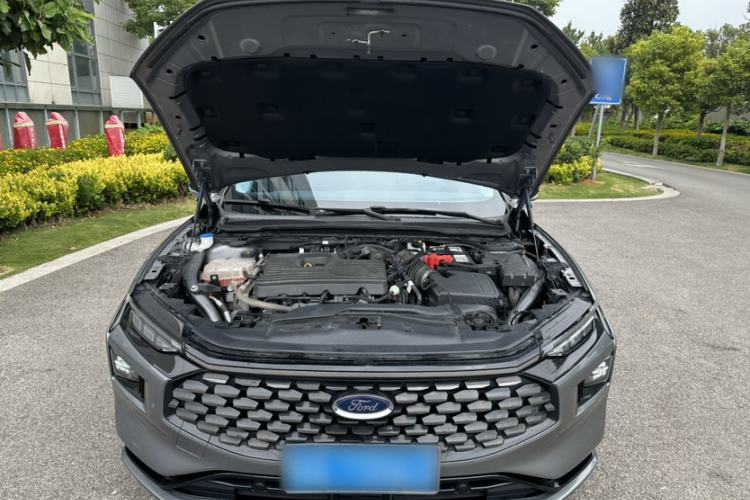 Used Ford Mondeo 2022 Restyled EcoBoost 245 Luxury Version Interior 9