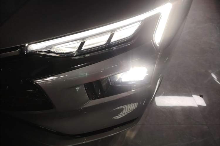 Used Ford Mondeo 2022 Restyled EcoBoost 245 Luxury Version Left Front Headlight