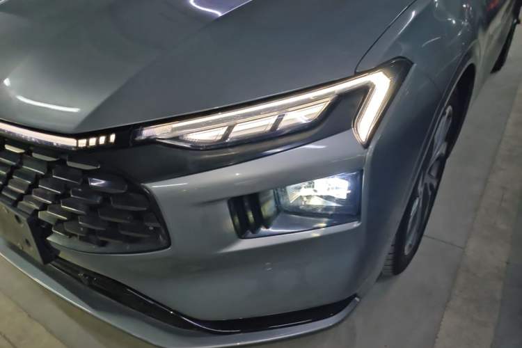Used Ford Mondeo 2022 EcoBoost 245 Ultimate Model Left Front Headlight