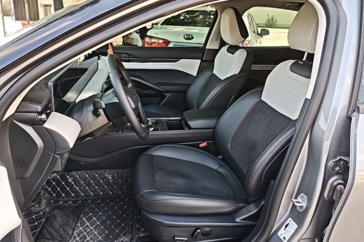 Used Ford Mondeo 2022 Restyled EcoBoost 245 Luxury Version Left Front Seat