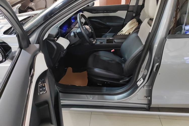 Used Ford Mondeo 2022 Restyled EcoBoost 245 Luxury Version Left Front Seat