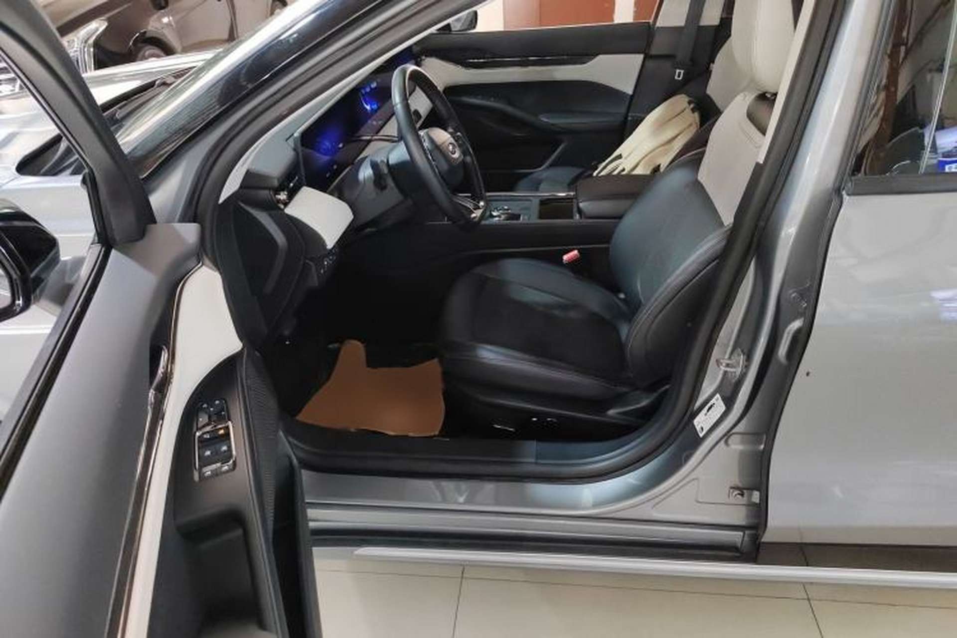 Used Ford Mondeo 2022 Restyled EcoBoost 245 Luxury Version Left Front Seat