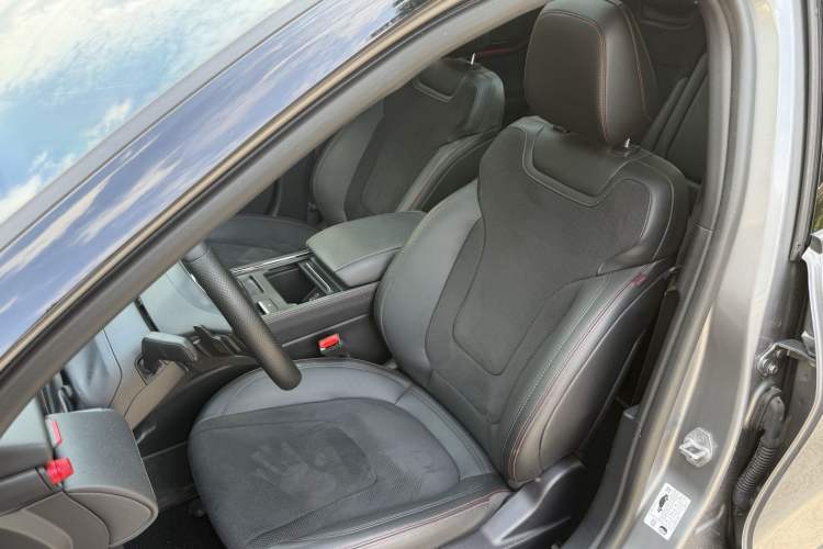 Used Ford Mondeo 2022 Facelift EcoBoost 245 ST-Line Left Front Seat