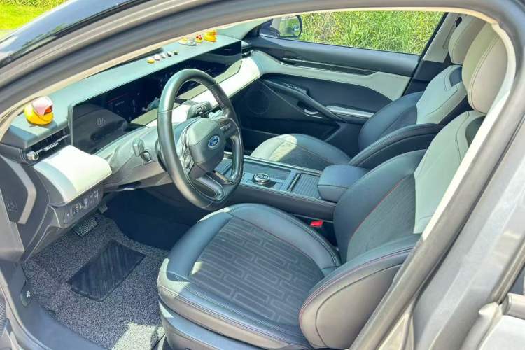 Used Ford Mondeo 2022 Restyled EcoBoost 245 Luxury Version Left Front Seat