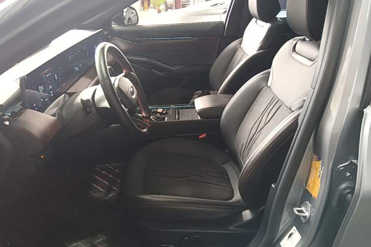 Used Ford Mondeo 2022 Facelifted EcoBoost 245 Ultimate Edition Left Front Seat