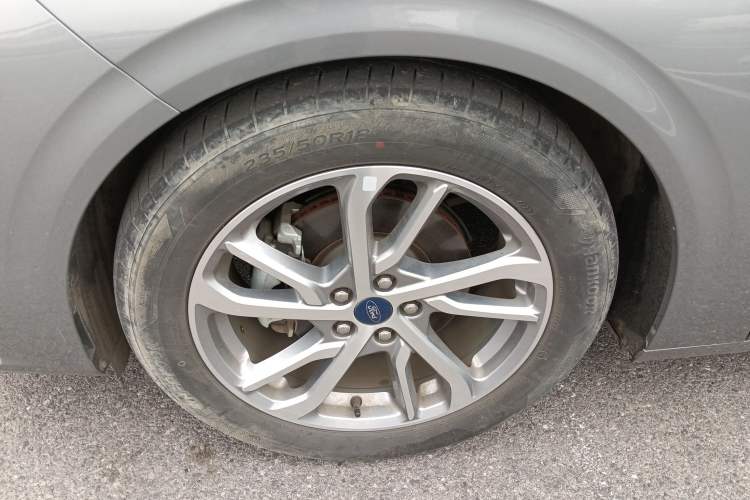 Used Ford Mondeo 2022 Restyled EcoBoost 245 Luxury Version Left Front Wheel Hub
