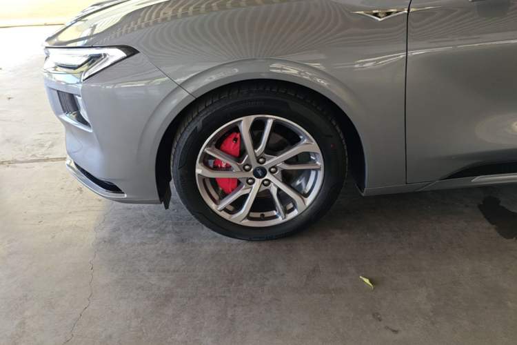 Used Ford Mondeo 2022 Restyled EcoBoost 245 Luxury Version Left Front Wheel Hub