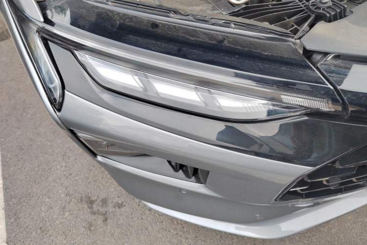 Used Ford Mondeo 2022 EcoBoost 245 Ultimate Model Right Front Headlight