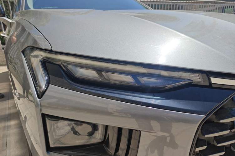 Used Ford Mondeo 2022 Restyled EcoBoost 245 Luxury Version Right Front Headlight