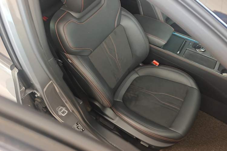 Used Ford Mondeo 2022 EcoBoost 245 Ultimate Model Right Front Seat