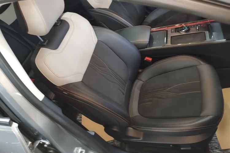Used Ford Mondeo 2022 Facelifted EcoBoost 245 Ultimate Edition Right Front Seat