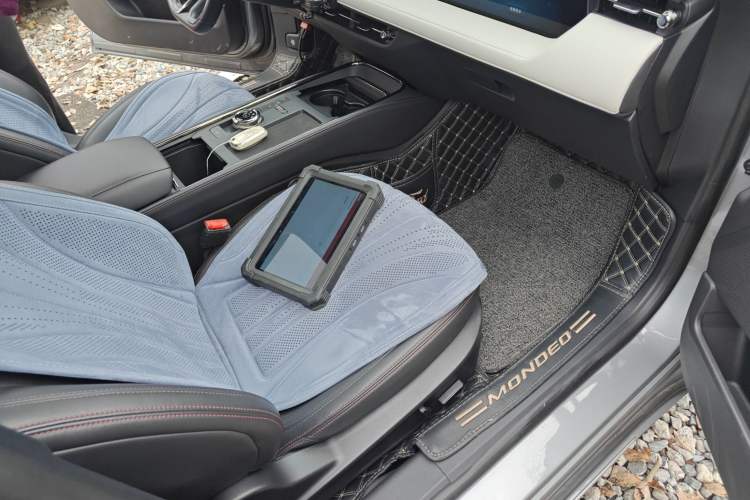 Used Ford Mondeo 2022 Restyled EcoBoost 245 Luxury Version Right Front Seat
