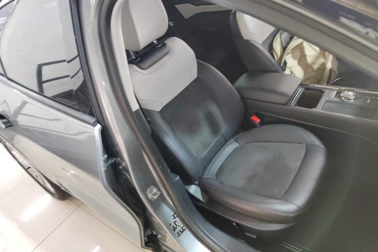 Used Ford Mondeo 2022 Restyled EcoBoost 245 Luxury Version Right Front Seat