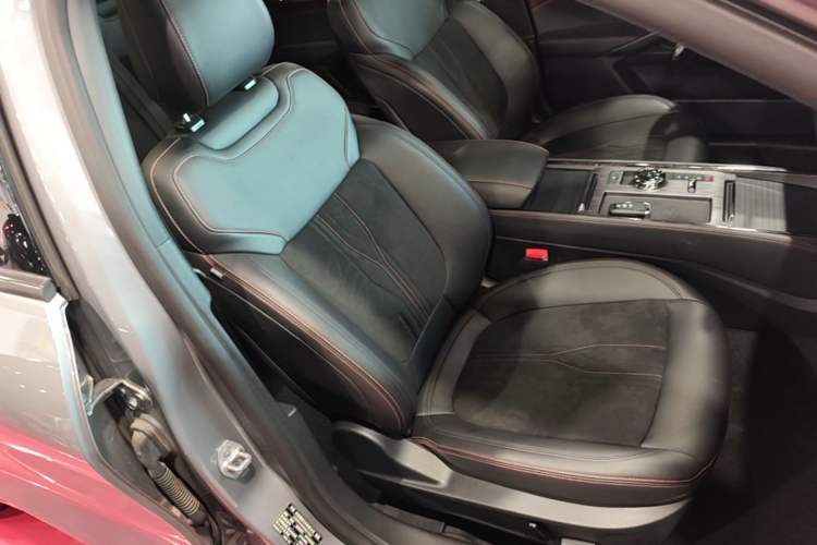 Used Ford Mondeo 2022 EcoBoost 245 Ultimate Model Right Front Seat