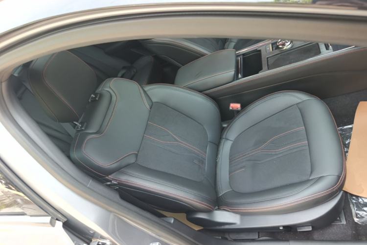 Used Ford Mondeo 2022 Facelifted EcoBoost 245 Ultimate Edition Right Front Seat