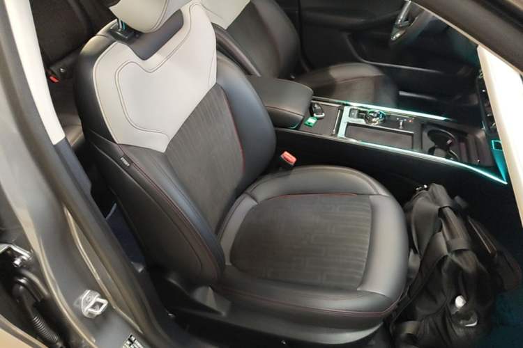 Used Ford Mondeo 2022 Restyled EcoBoost 245 Luxury Version Right Front Seat
