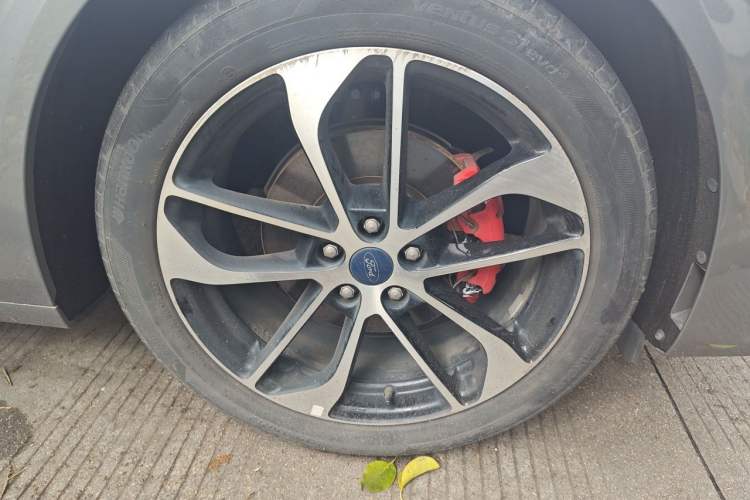 Used Ford Mondeo 2022 Facelift EcoBoost 245 ST-Line Right Front Wheel Hub