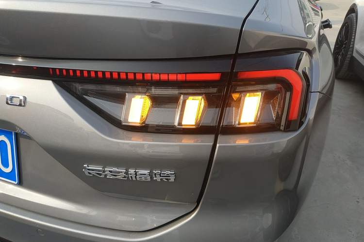 Used Ford Mondeo 2022 EcoBoost 245 Ultimate Model Right Rear Taillight