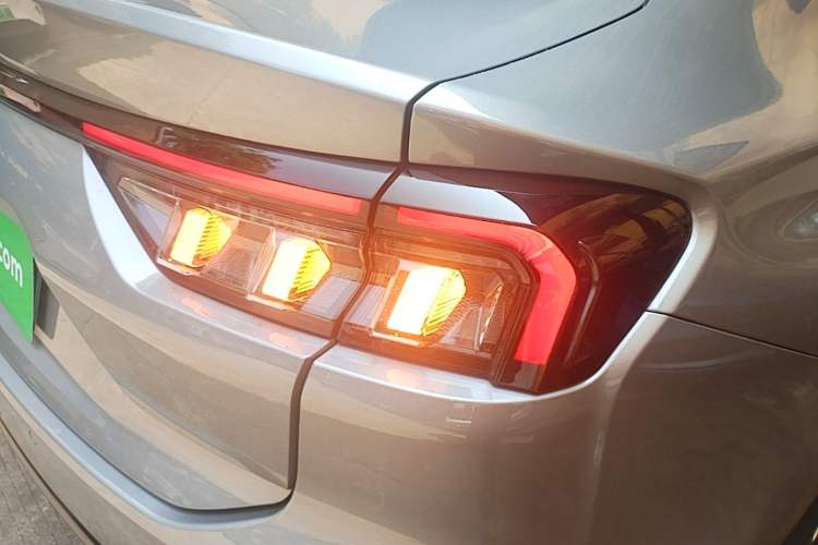 Used Ford Mondeo 2022 Restyled EcoBoost 245 Luxury Version Right Rear Taillight