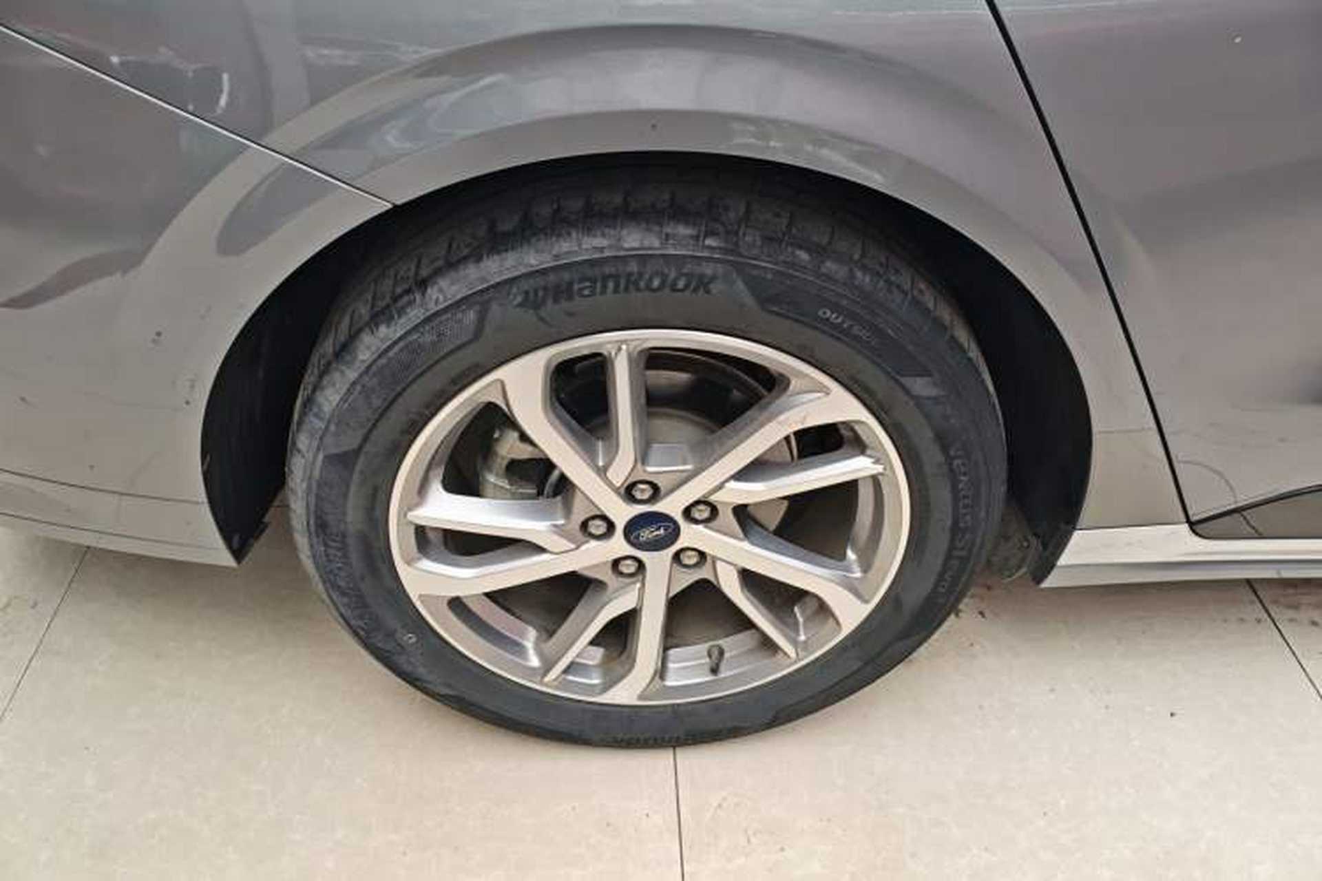 Used Ford Mondeo 2022 Restyled EcoBoost 245 Luxury Version Right Rear Wheel Hub